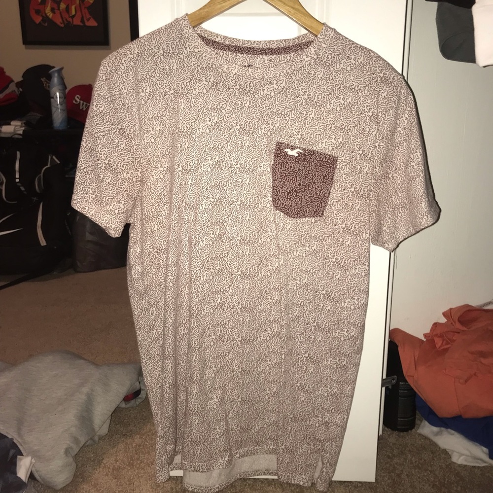 Hollister giraffe print t-shirt